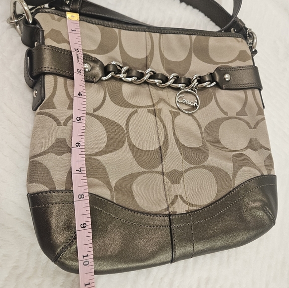 Coach Canvas Signature Chain Duffle Hangbag W/ Crossbody and Shoulder Bag - Picture 16 of 17